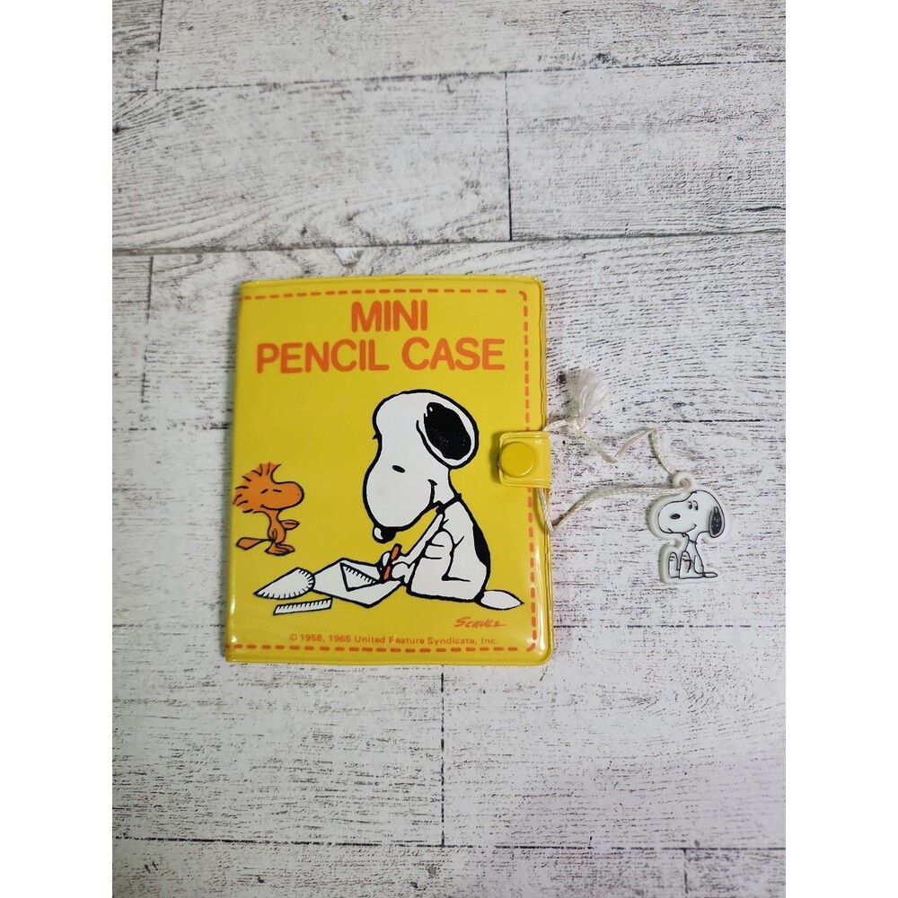 Vintage Butterfly Originals Snoopy Mini Pencil Case Set 1965 Peanuts RARE